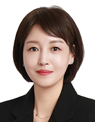 안현진